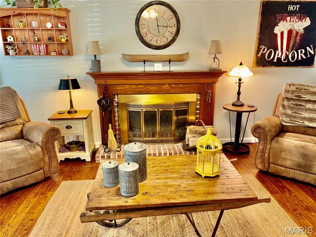 400 Hunters Crossing Court, Wildwood, MO 63040