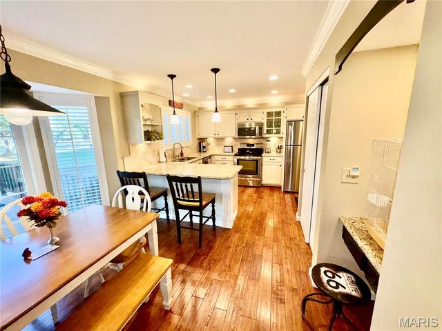 400 Hunters Crossing Court, Wildwood, MO 63040