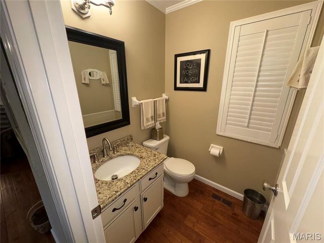 400 Hunters Crossing Court, Wildwood, MO 63040