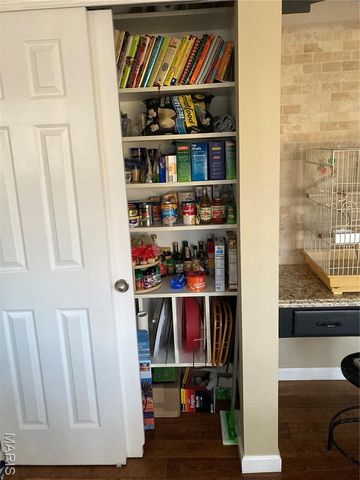 400 Hunters Crossing Court, Wildwood, MO 63040