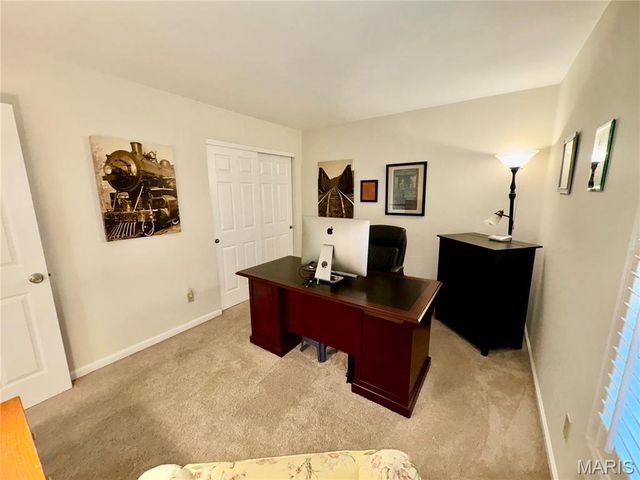 400 Hunters Crossing Court, Wildwood, MO 63040