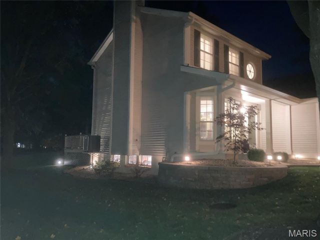 400 Hunters Crossing Court, Wildwood, MO 63040