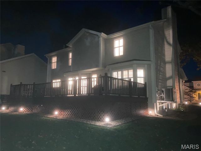 400 Hunters Crossing Court, Wildwood, MO 63040