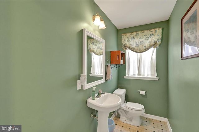 105 MARQUIS DR, Coatesville, PA 19320