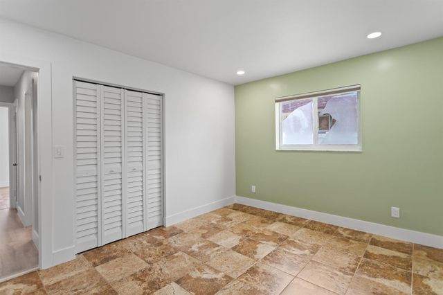 317 NE 3RD Avenue, Dania Beach, FL 33004