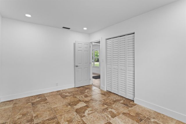 317 NE 3RD Avenue, Dania Beach, FL 33004