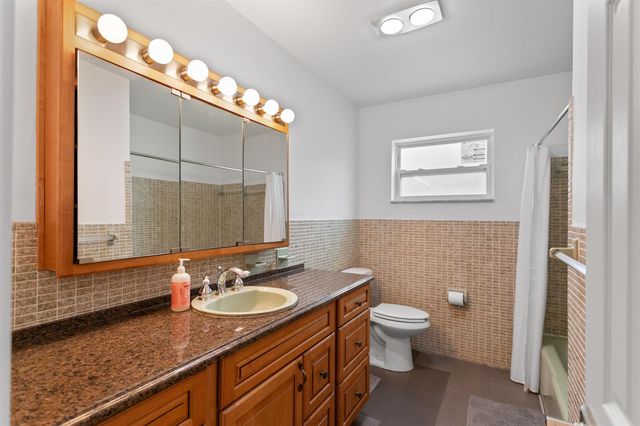 317 NE 3RD Avenue, Dania Beach, FL 33004