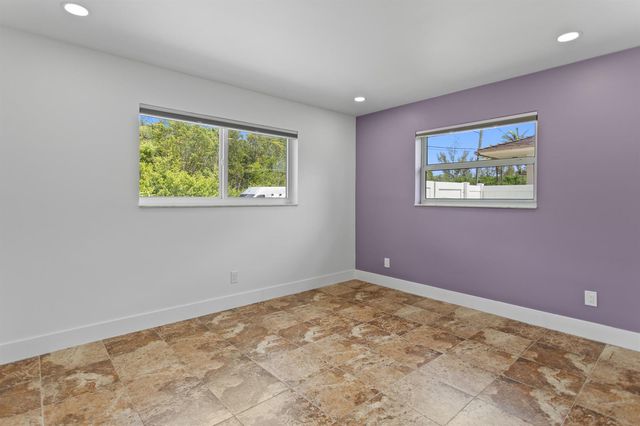 317 NE 3RD Avenue, Dania Beach, FL 33004