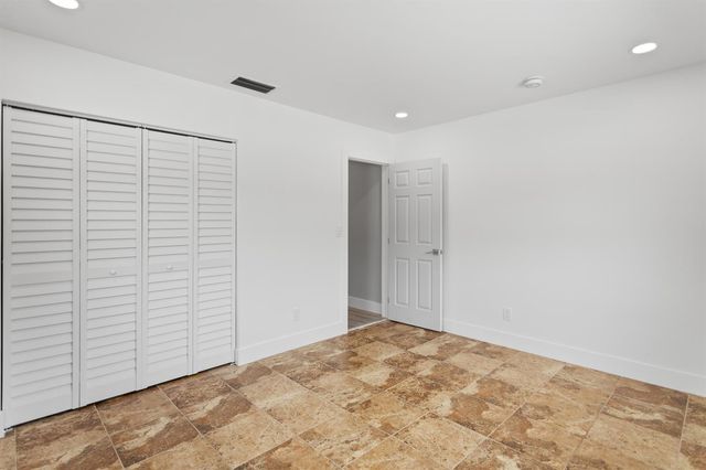 317 NE 3RD Avenue, Dania Beach, FL 33004