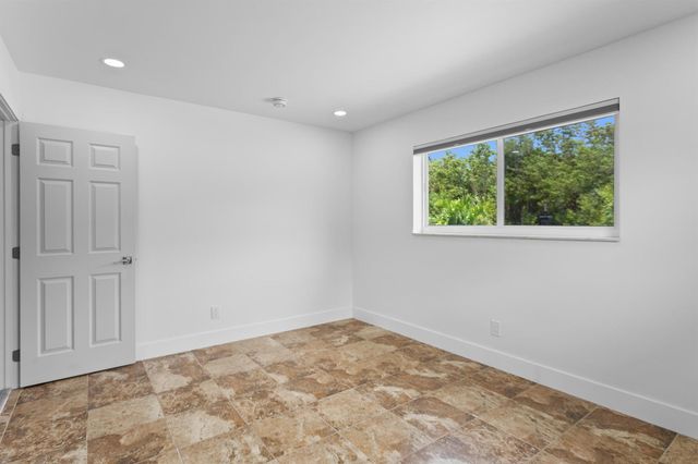 317 NE 3RD Avenue, Dania Beach, FL 33004