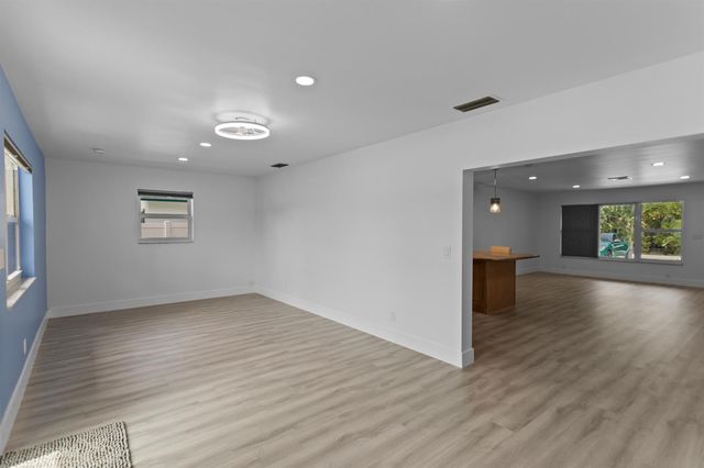 317 NE 3RD Avenue, Dania Beach, FL 33004