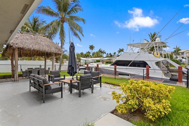 317 NE 3RD Avenue, Dania Beach, FL 33004