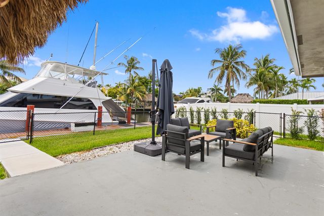 317 NE 3RD Avenue, Dania Beach, FL 33004