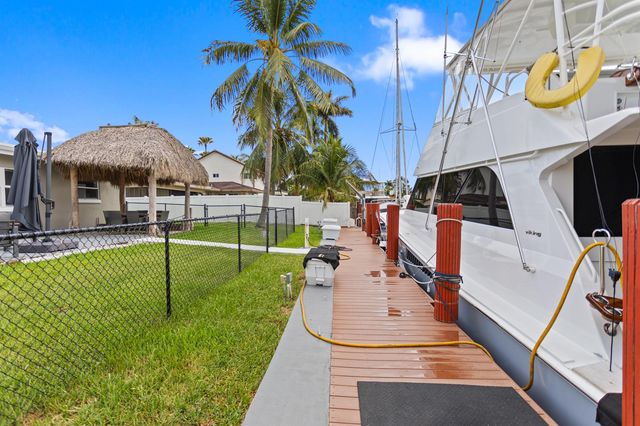 317 NE 3RD Avenue, Dania Beach, FL 33004
