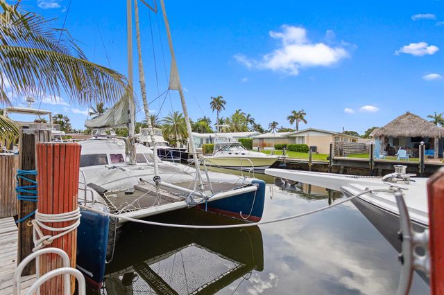 317 NE 3RD Avenue, Dania Beach, FL 33004