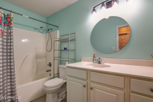 8713 Martin Bluff Road, Gautier, MS 39553