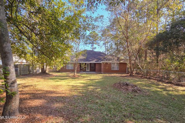 8713 Martin Bluff Road, Gautier, MS 39553