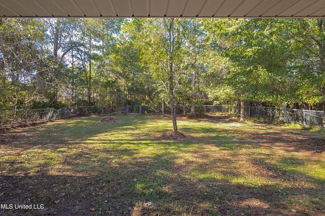 8713 Martin Bluff Road, Gautier, MS 39553