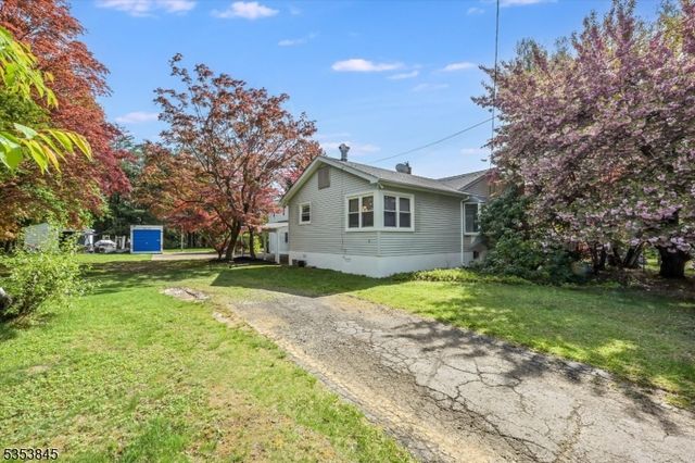 10 Emerson Pl, Wayne Twp., NJ 07470