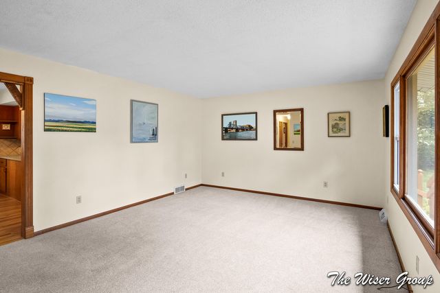 1861 Rupert Street NE, Grand Rapids, MI 49525