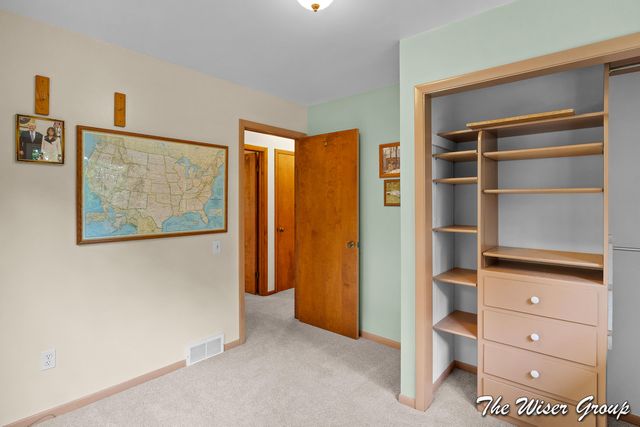 1861 Rupert Street NE, Grand Rapids, MI 49525