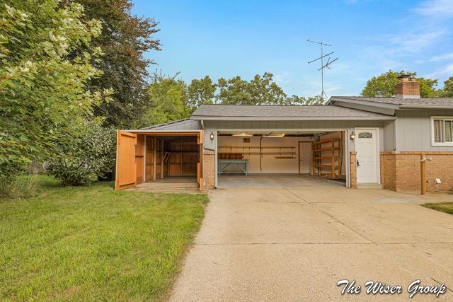 1861 Rupert Street NE, Grand Rapids, MI 49525