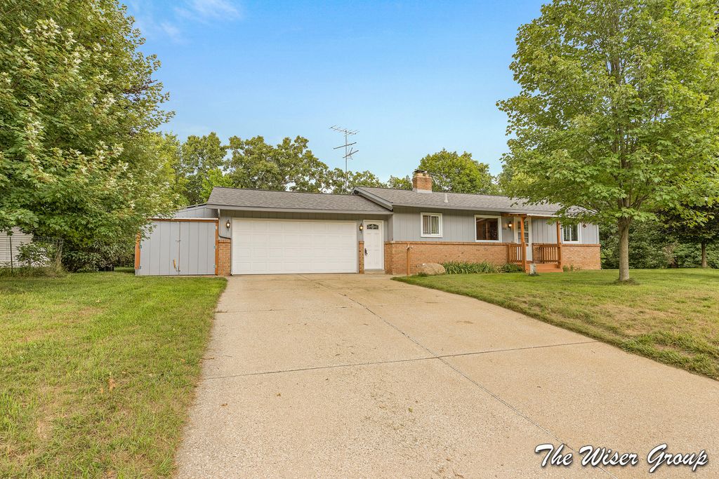 1861 Rupert Street NE, Grand Rapids, MI 49525