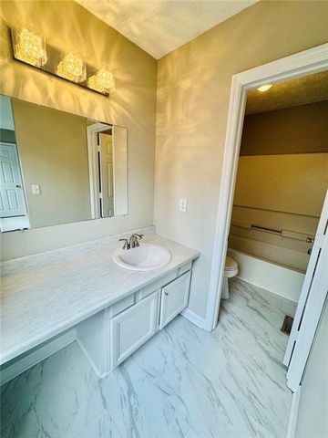 146 Willow Stream Court, Roswell, GA 30076