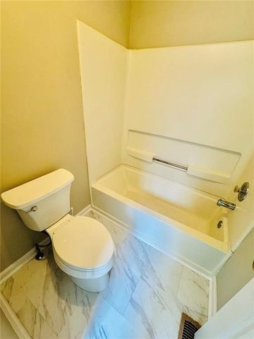 146 Willow Stream Court, Roswell, GA 30076