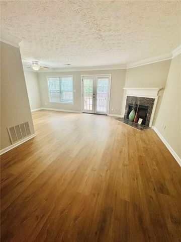 146 Willow Stream Court, Roswell, GA 30076