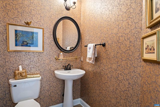 616 BAYWICK CIR, Crozet, VA 22932