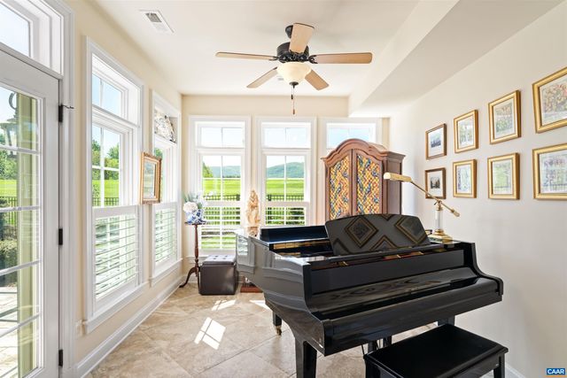 616 BAYWICK CIR, Crozet, VA 22932