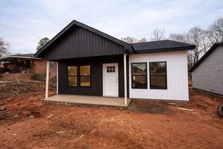 20 Poplar Street, Woodruff, SC 29388