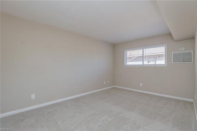 1226 Little Bay Ave Apt 8, Norfolk, VA 23503