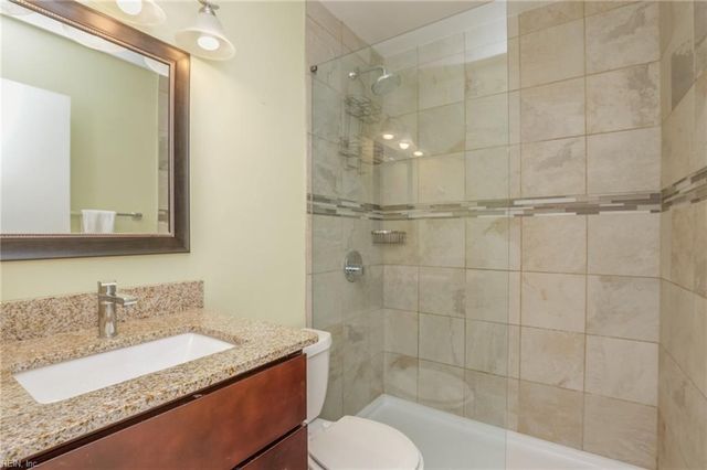 1226 Little Bay Ave Apt 8, Norfolk, VA 23503