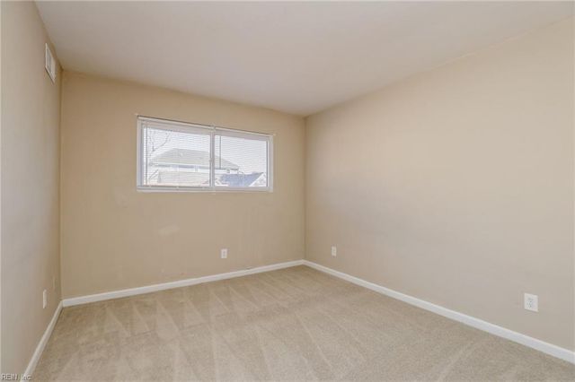 1226 Little Bay Ave Apt 8, Norfolk, VA 23503
