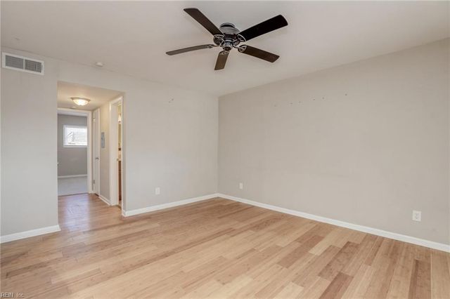 1226 Little Bay Ave Apt 8, Norfolk, VA 23503