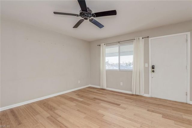 1226 Little Bay Ave Apt 8, Norfolk, VA 23503