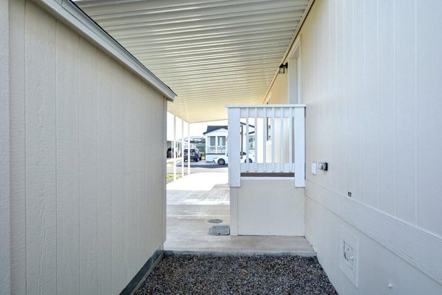 3966 S Pacific Highway 46, Medford, OR 97501