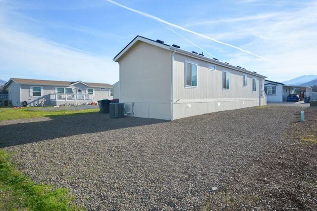 3966 S Pacific Highway 46, Medford, OR 97501