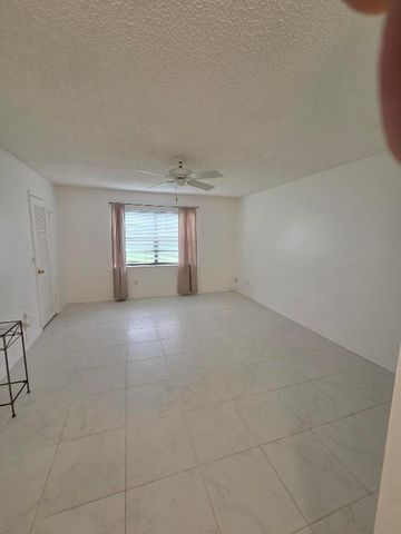 9187 Norte Lago 5e, Boca Raton, FL 33428
