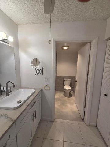 9187 Norte Lago 5e, Boca Raton, FL 33428