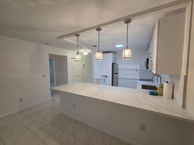 9187 Norte Lago 5e, Boca Raton, FL 33428