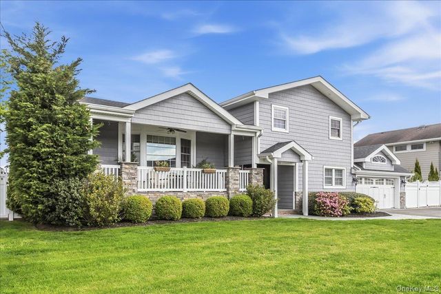 113 Harborview Drive, Massapequa, NY 11758