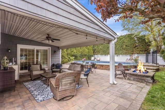 113 Harborview Drive, Massapequa, NY 11758