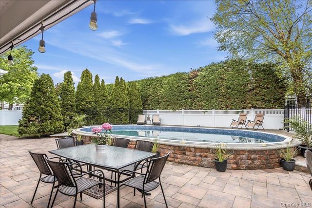 113 Harborview Drive, Massapequa, NY 11758