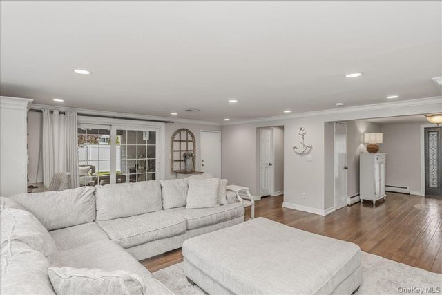 113 Harborview Drive, Massapequa, NY 11758