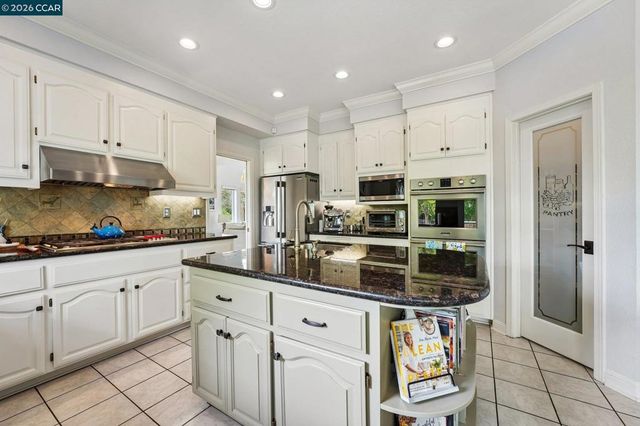 459 Obsidian Way, Clayton, CA 94517