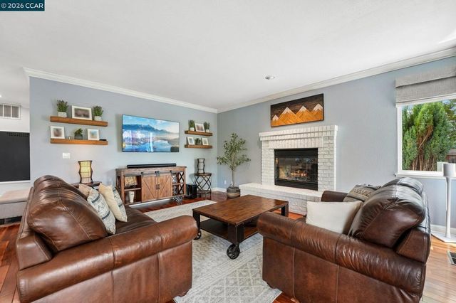 459 Obsidian Way, Clayton, CA 94517