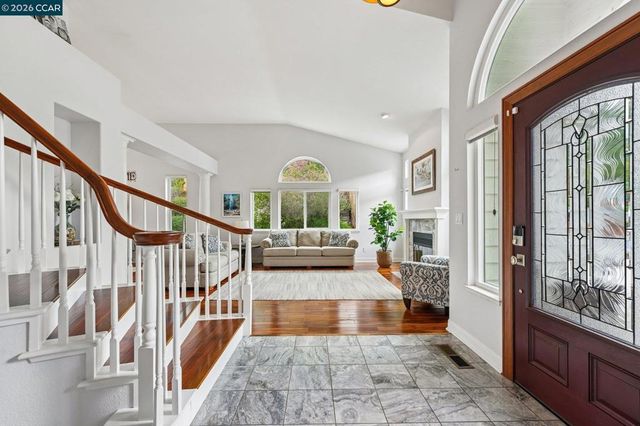 459 Obsidian Way, Clayton, CA 94517